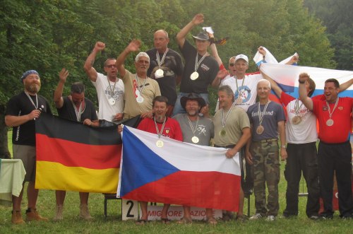 Podium knife and axe country teams: Germany, Czech Republic, Russia
